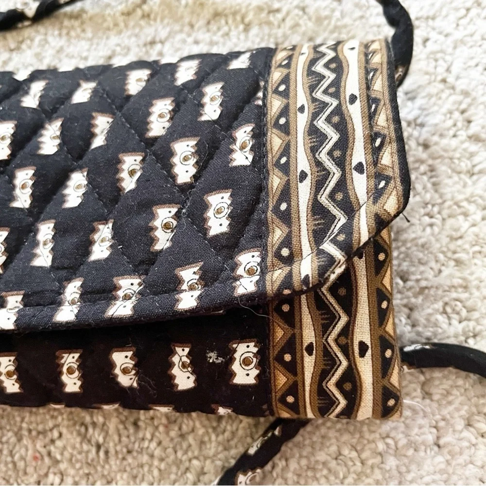 Vera Bradley Crossbody Wallet Tri-Fold Zebras Clutch Travel Vacation Black - Picture 3 of 8